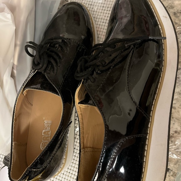 Women Shoes for Sale - Picture 4 of 4